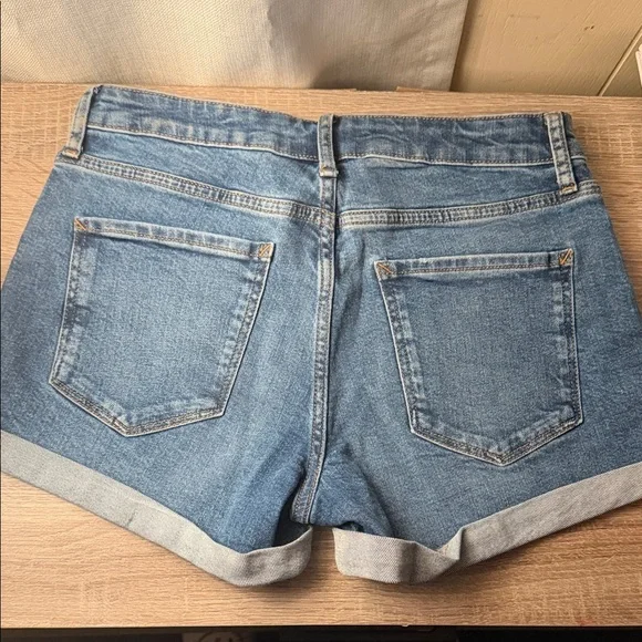 a.n.a Women's Classic Blue Jean Shorts - Picture 3 of 4